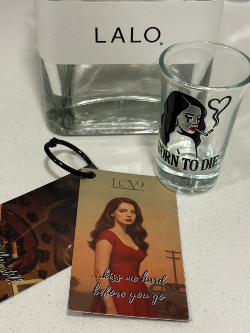 LANA DEL REY BORN TO DIE
